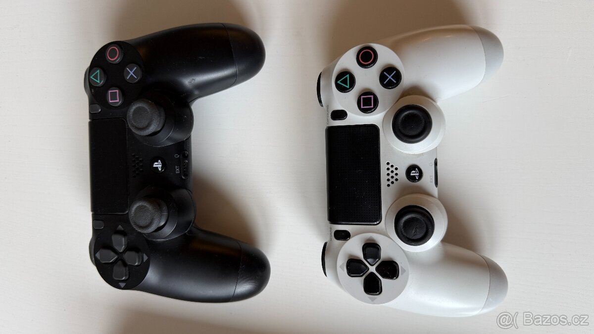 PlayStation 4 500 GB (bílá) + 2x ovladač - 7