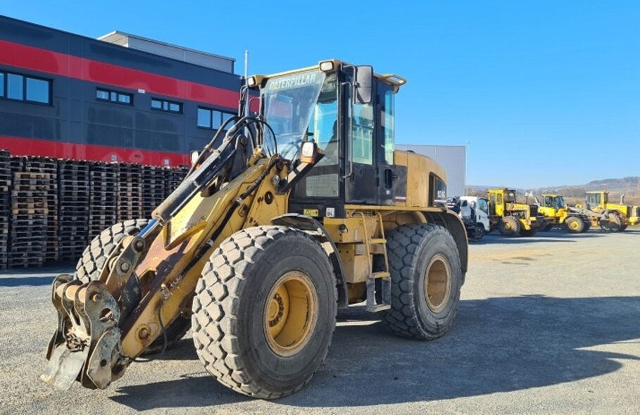 Kolový nakladač CAT 924G - 7