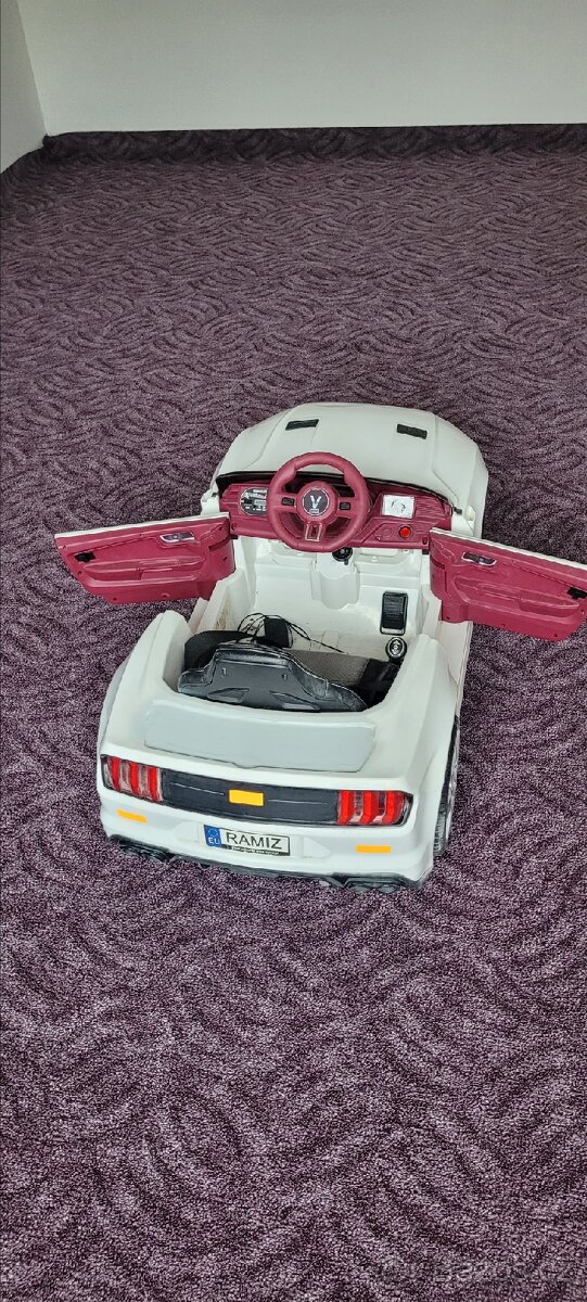 Dětské elektrické auto - 7
