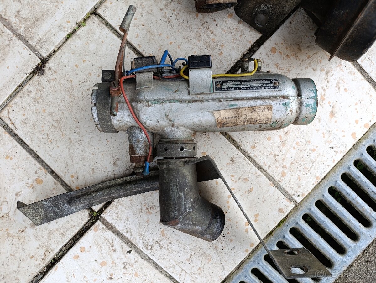 Prodám bufík, nezávislé topení trabant 601 - 7