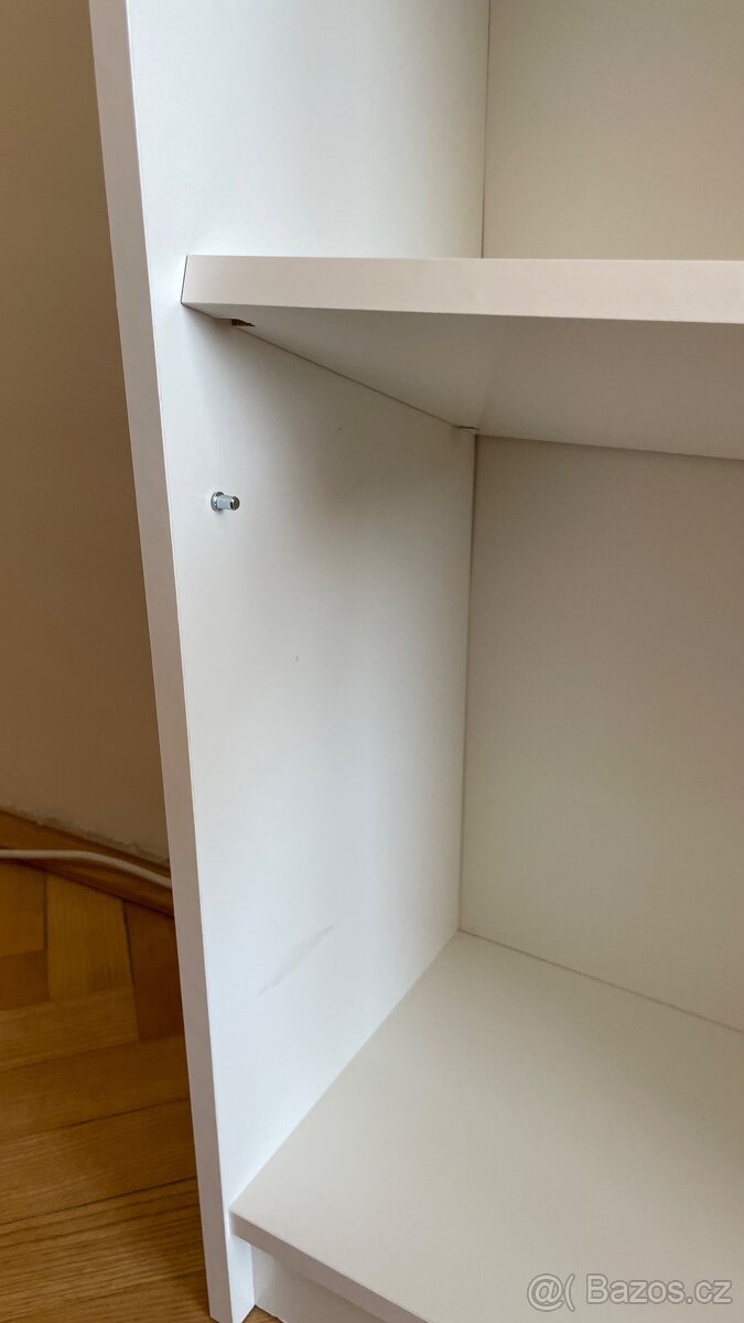 Bílé regály IKEA - 7