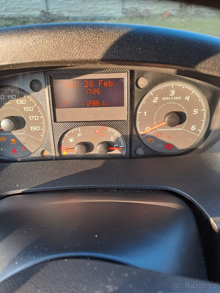 Prodám Peugeot Boxer 2,0 HDi 96kW - 7