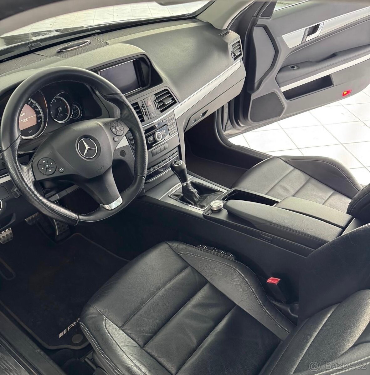 Mercedes-Benz E250CDi KUPÉ // MANUÁL - 7