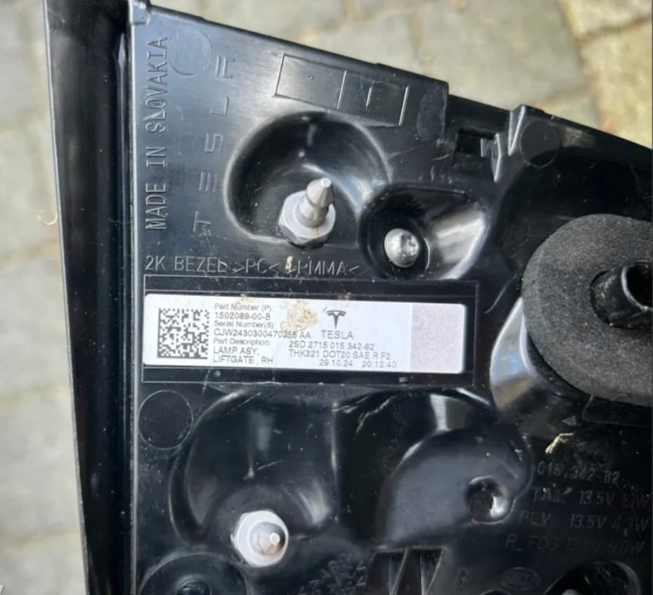 Tesla model 3 model y zadní světla - 7