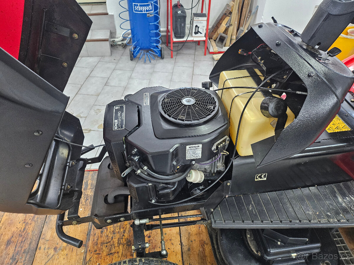 Prodám sekací traktůrek Hecht 5639 - 7