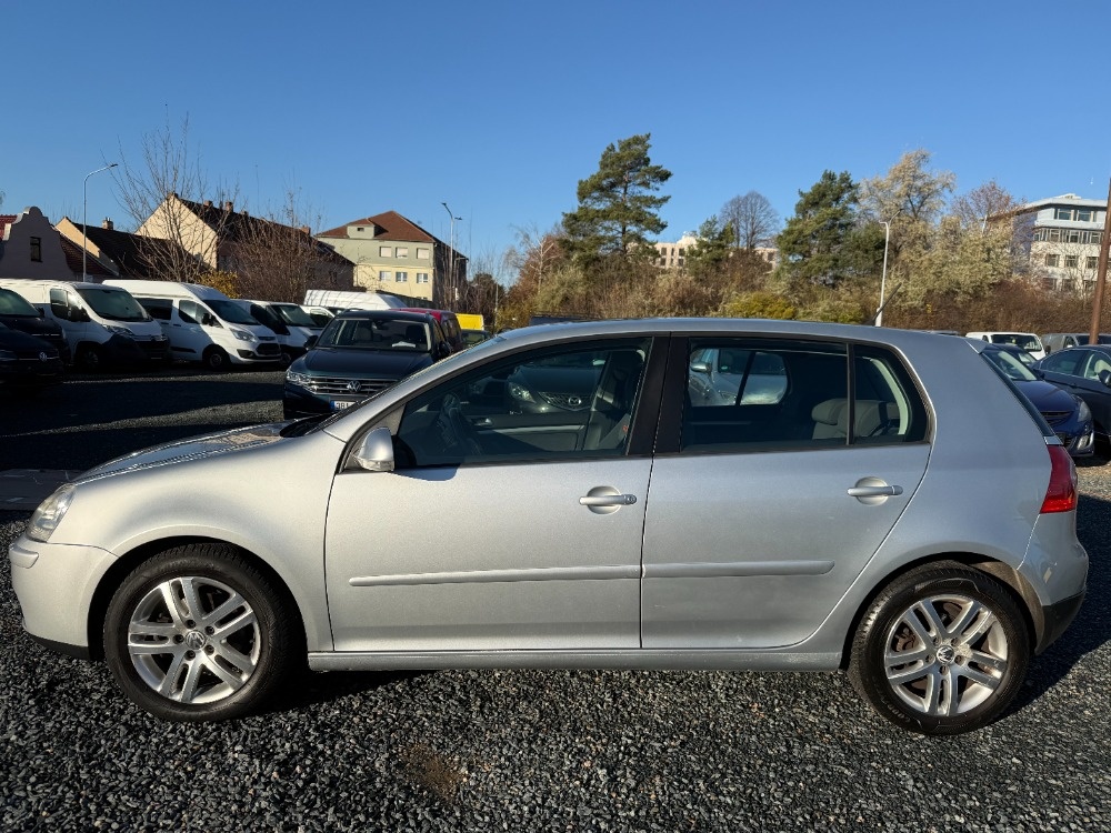 Volkswagen Golf 1.6i 75Kw Comfortline Automat - 7