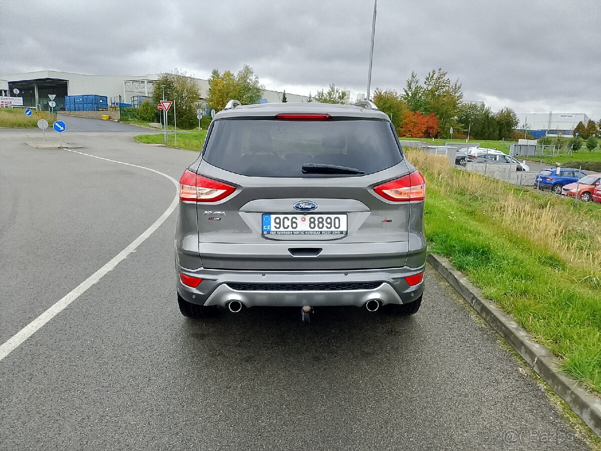 Ford Kuga 2.0tdci 4x4 Manuál st-line - 7