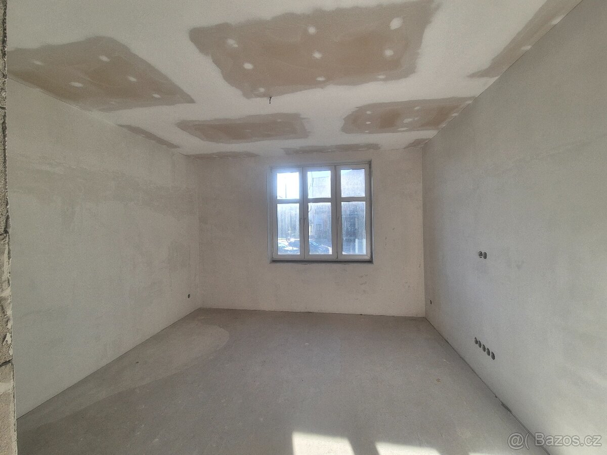 Bytový dům 6 bytu 3 garáže Ostrava - 7