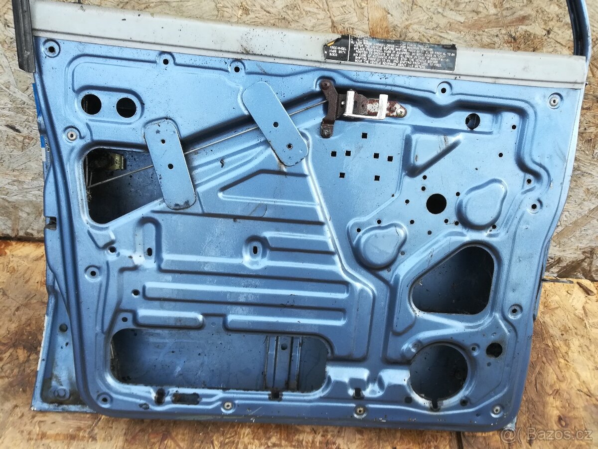 Levé dveře Mitsubishi Pajero 1 - 7