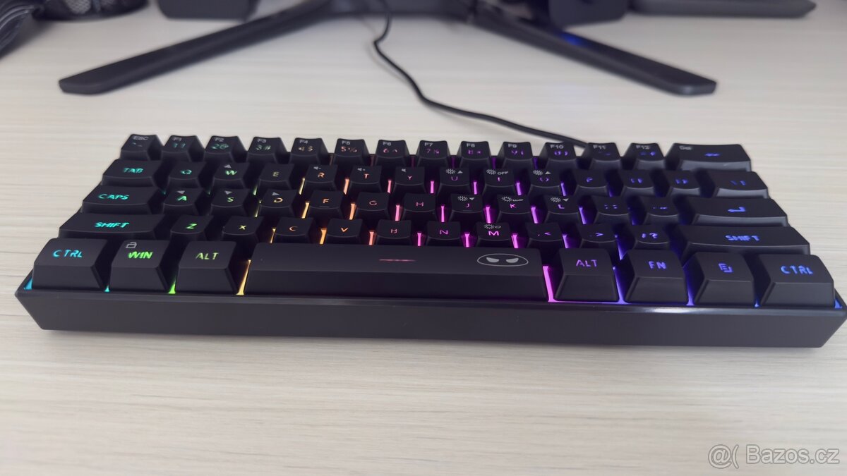 Černý herní setup – klávesnice + myš + podložka - 7