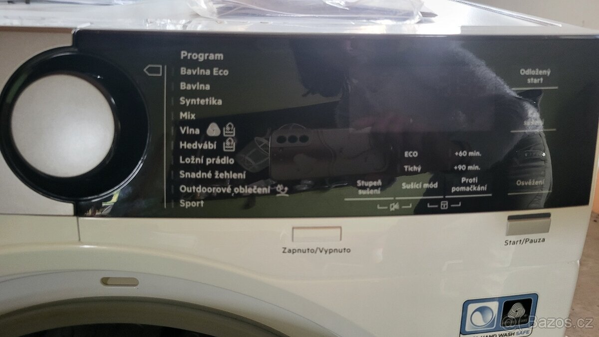 Sušiçka prádla AEG - 7