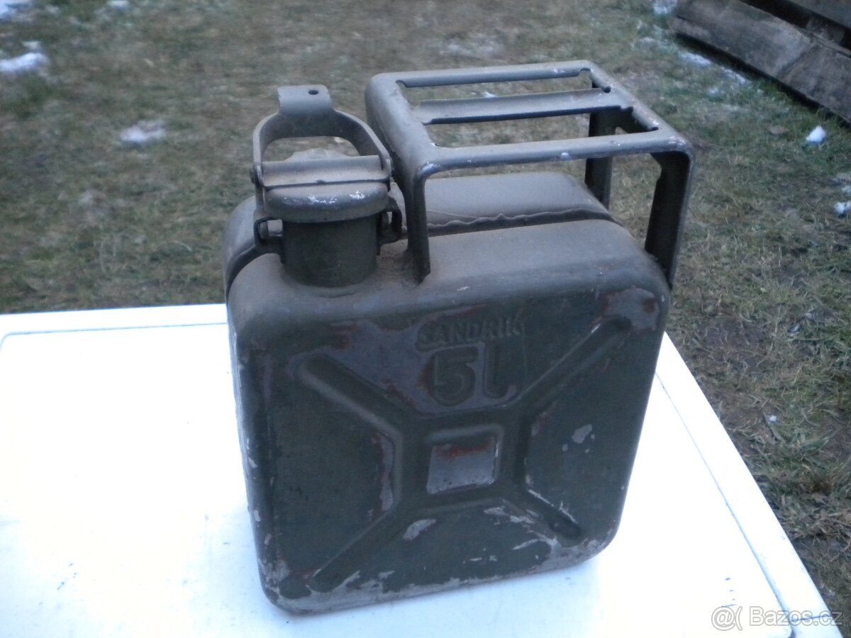 truhlář+železné věci 3 - 7