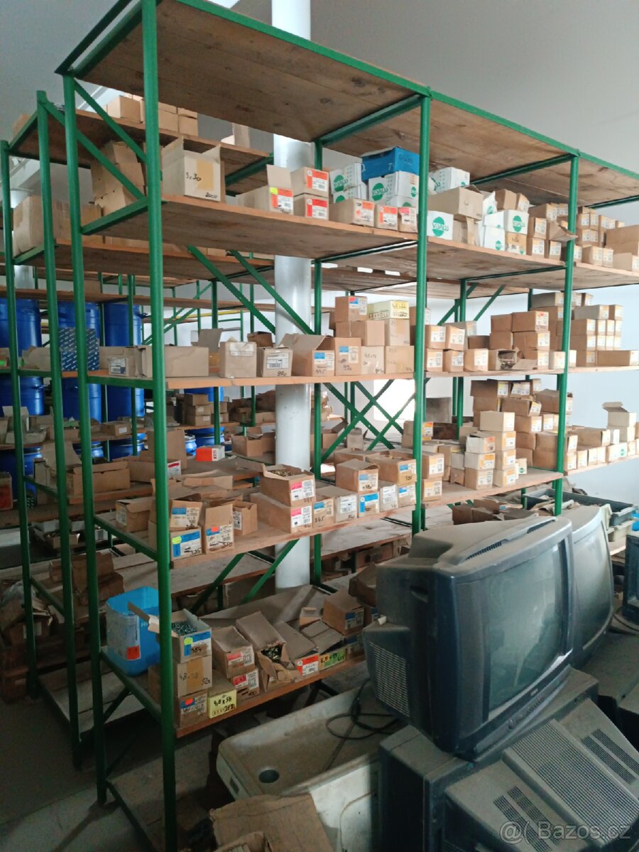 Regály+bedny mars - 7