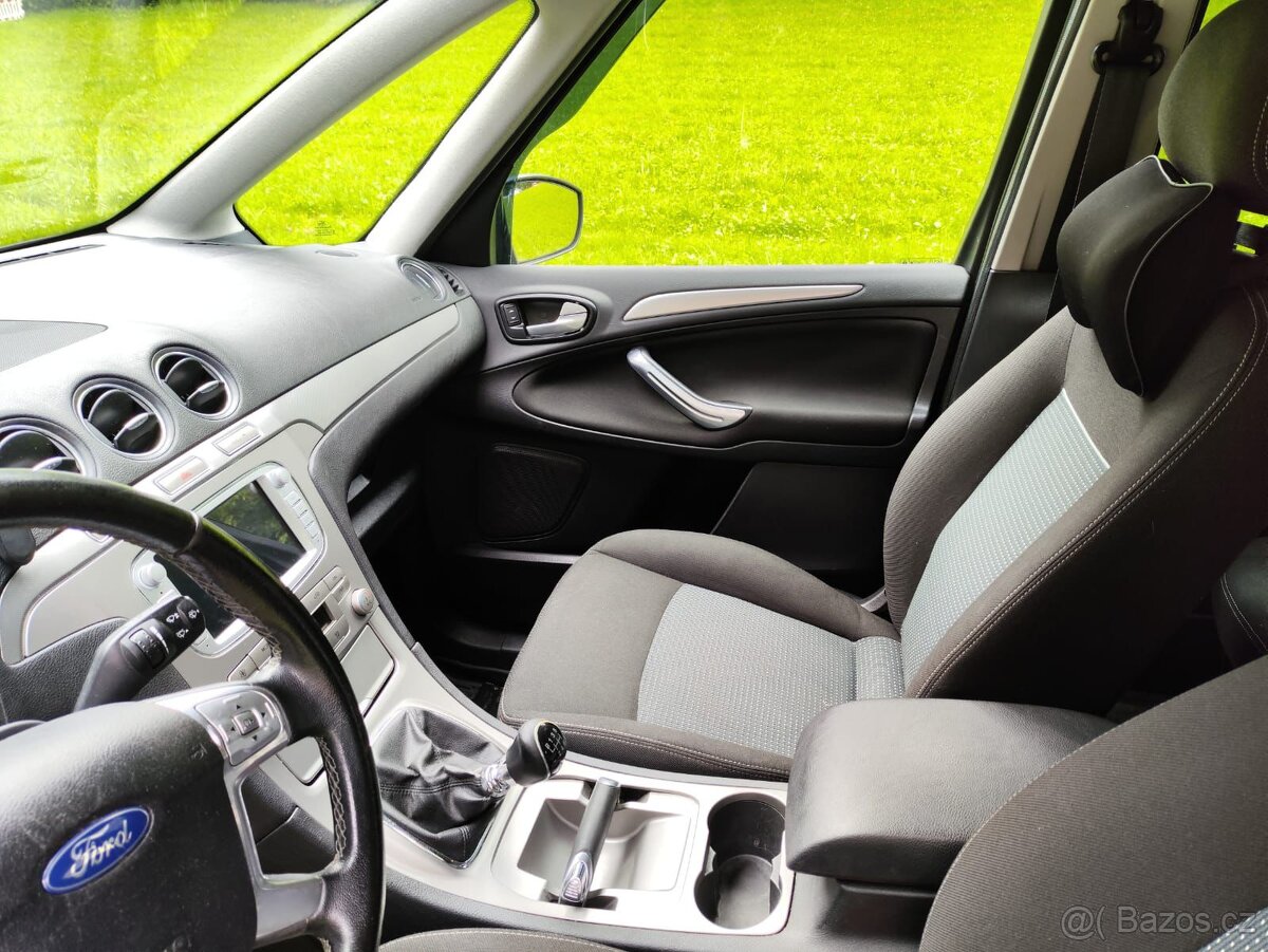 Ford Galaxy 2010 rok. - 7