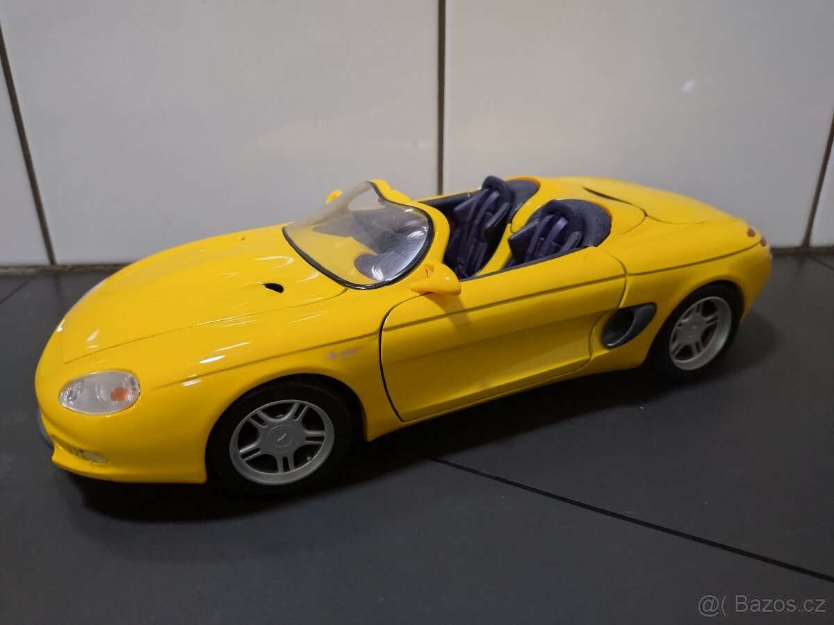Modely 1/18 - 7