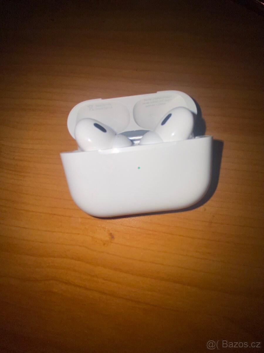 Apple AirPods Pro 2 - 7