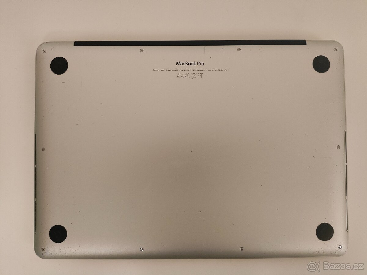 MacBook Pro 2015 | i5 • 8GB • 256GB - 7
