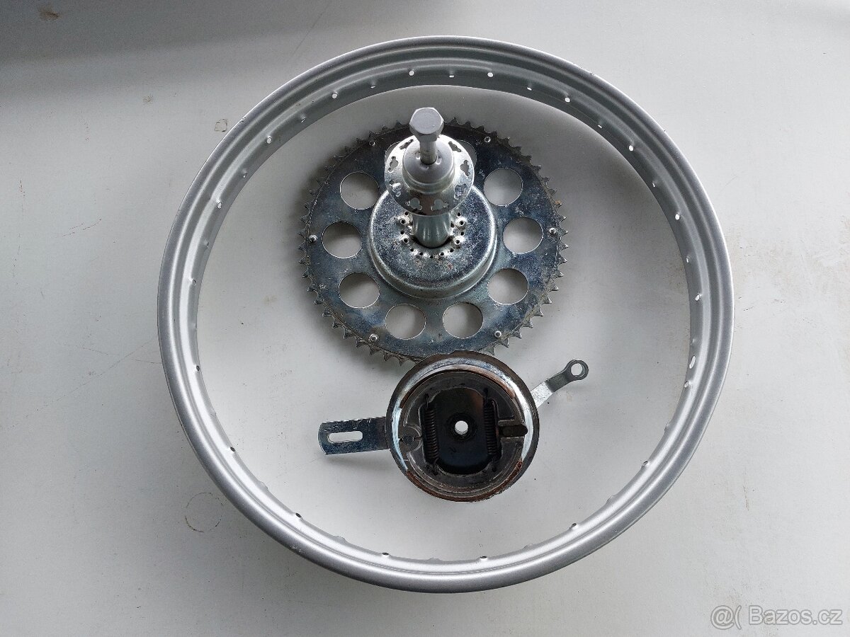 Díly na JAWA 550 - 7