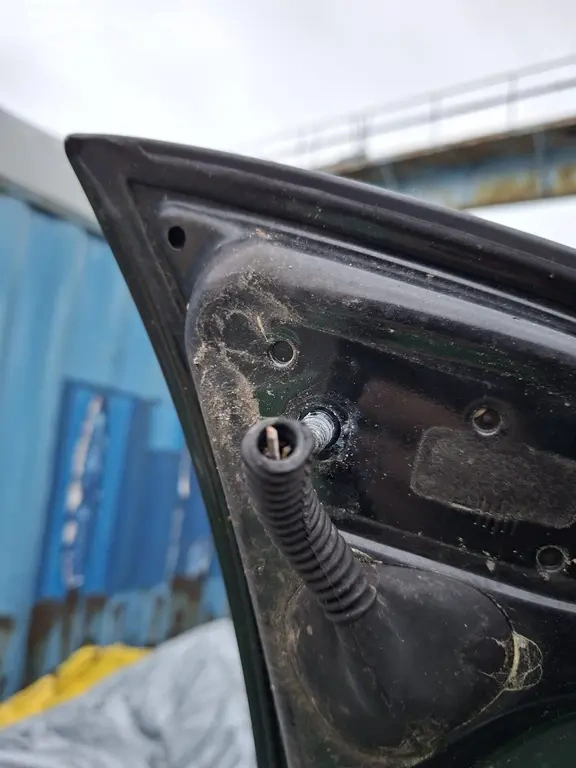 Víko kufru Audi A4B7, Víko zavazadlového prostoru - 7