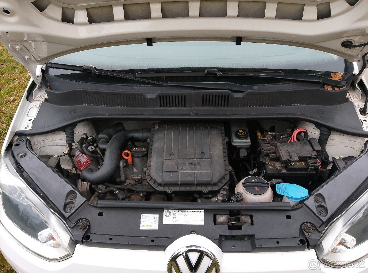 Prodám VW UP - 7
