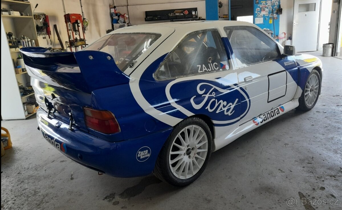 Ford Escort RS2000 Závodní replika - 7
