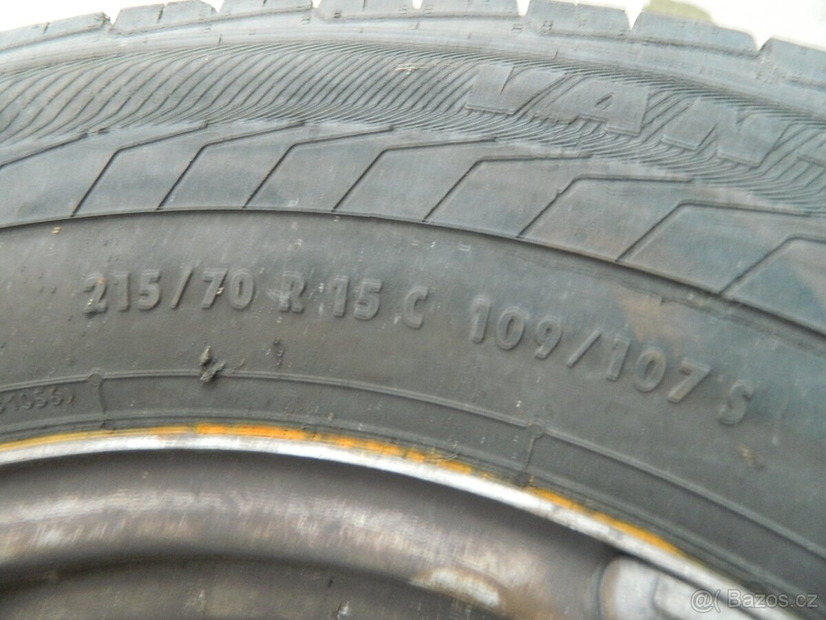 215/70 r15C 109/107s - 7