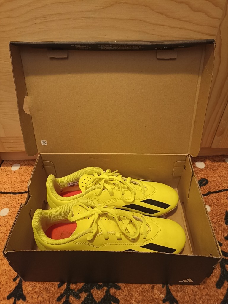 Dětské kopačky Adidas, vel. 37 1/3. - 7