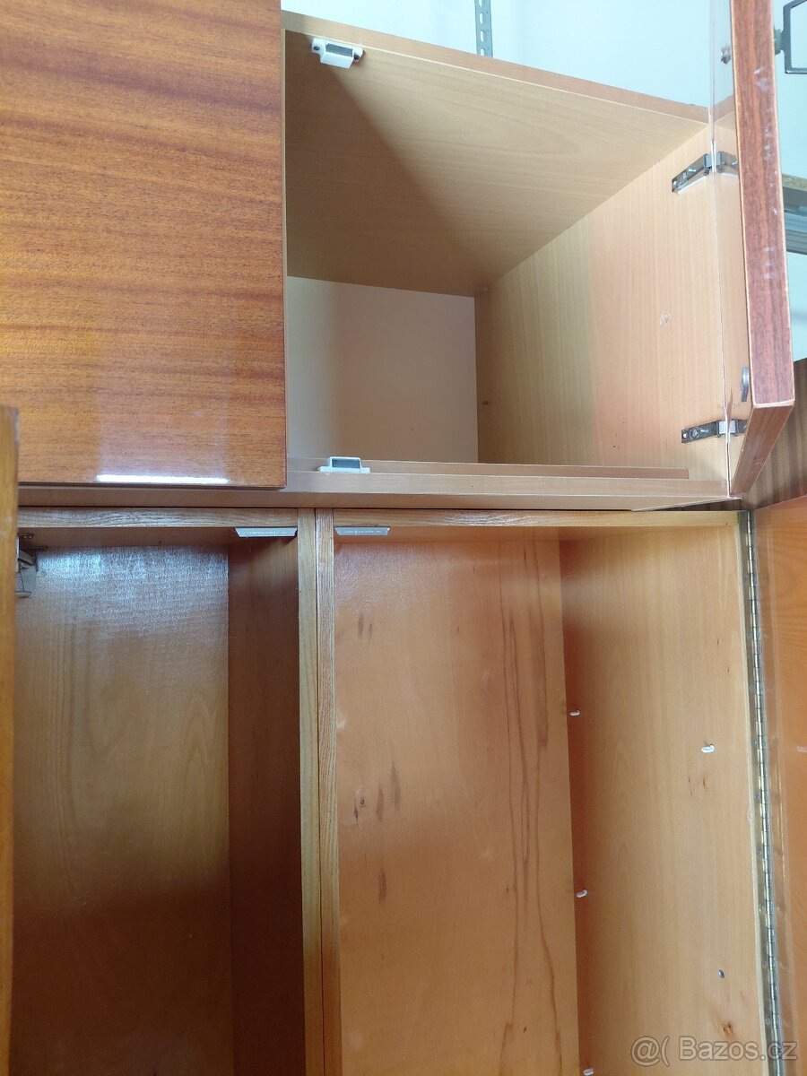 Šatní skříně - 7