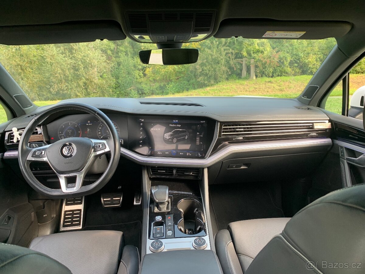 VW TOUAREG 4,0tdi R-line - 7