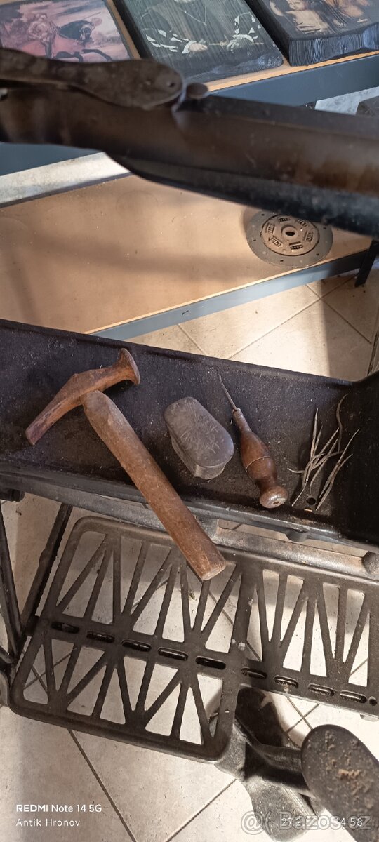Šicí stroj, CLAES, obuvnický/sedlářský. - 7