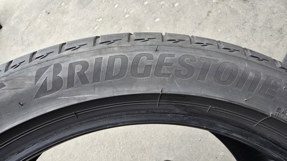 Letní pneu 245/45/19 Bridgestone - 7