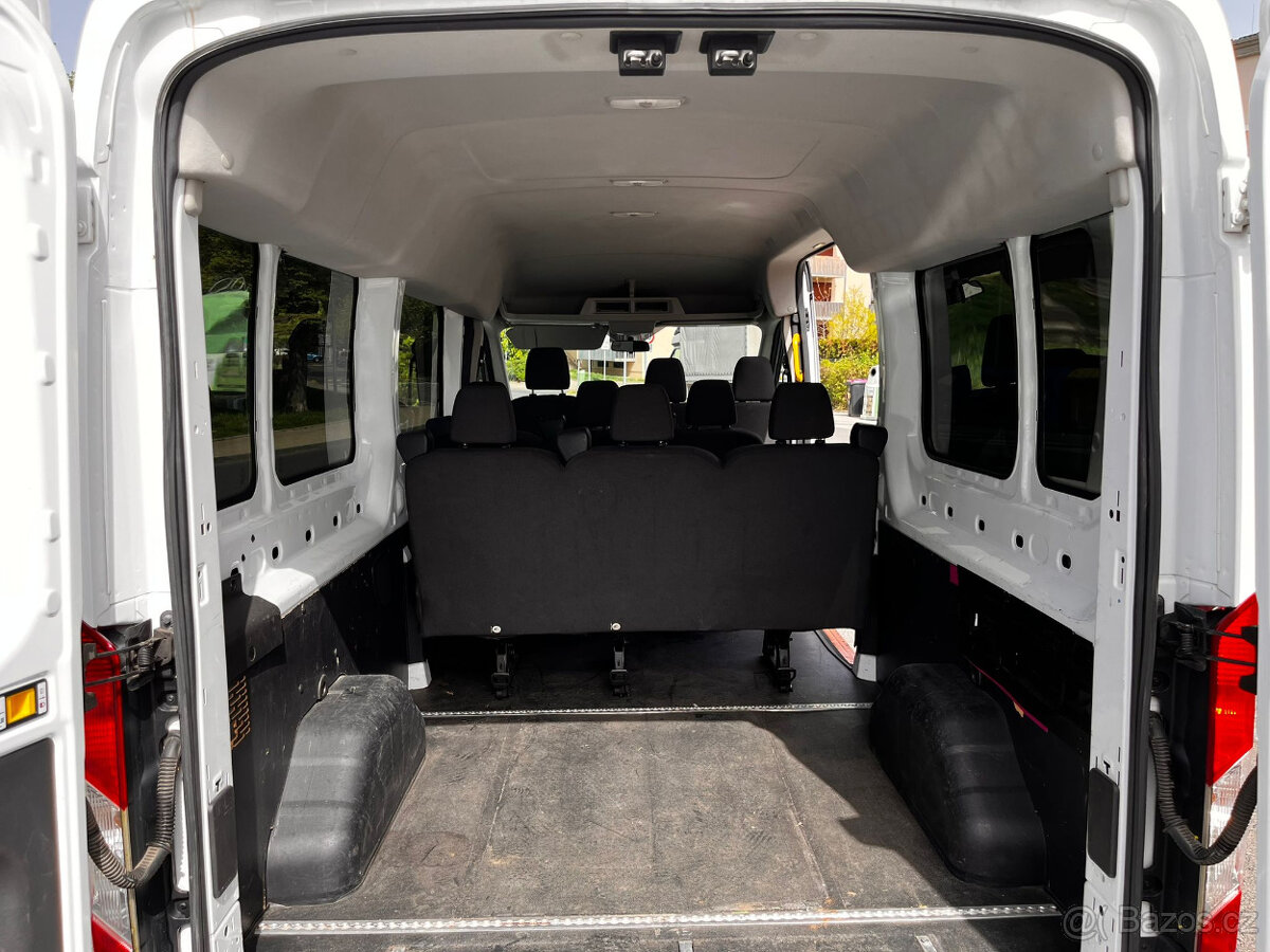 Půjčovna minibusů a dodávek - 7