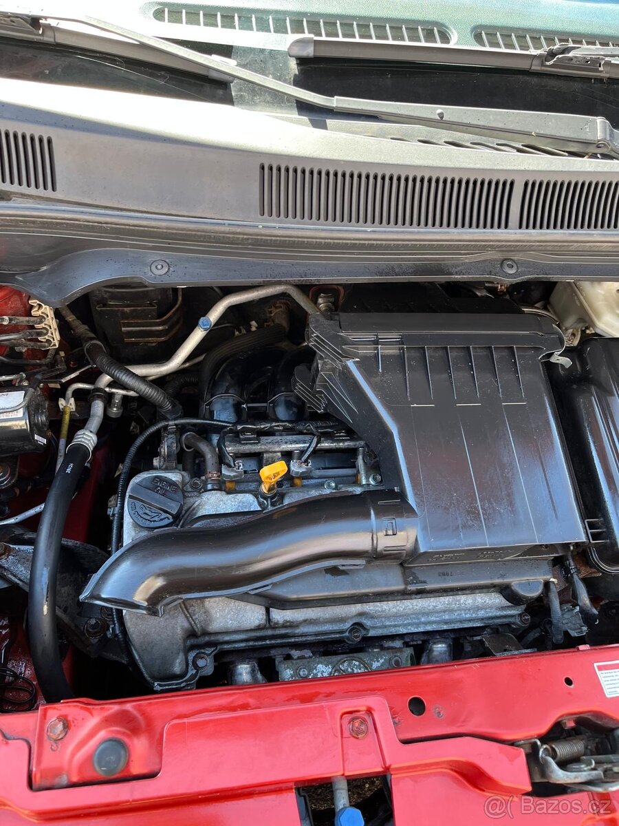 Prodám Suzuki Splah 1.2 - 7