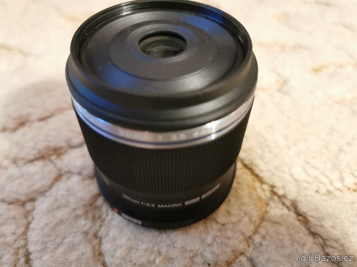 Olympus M.ZUIKO 30 mm f/3.5 Macro - 7