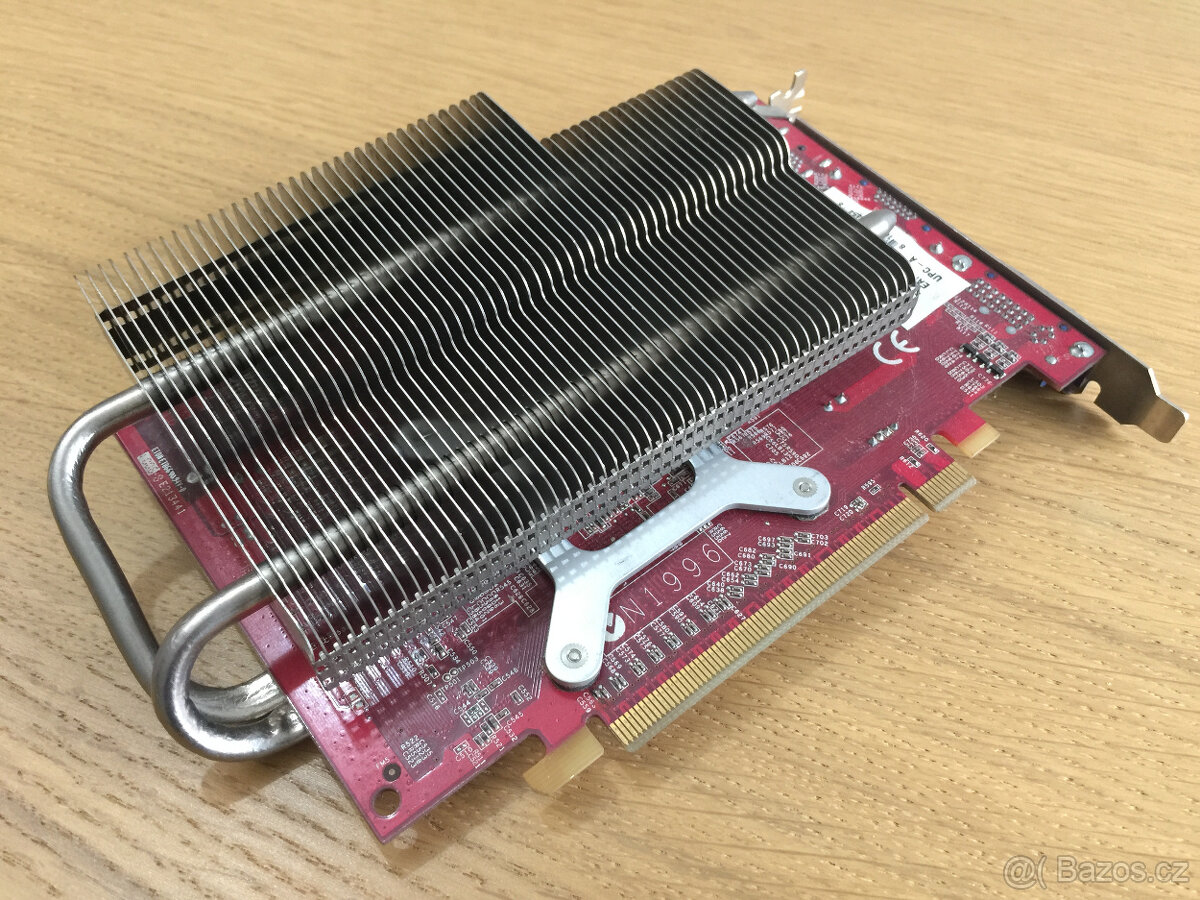 prodám sběratelský kousek grafika MSI N9500GT s pasivním chl - 7