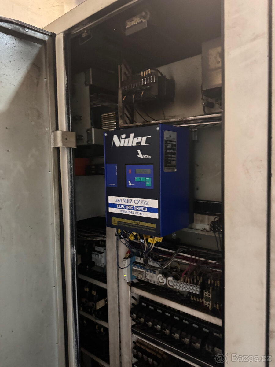 Karusel jednostojanový SKJ 10 - 7