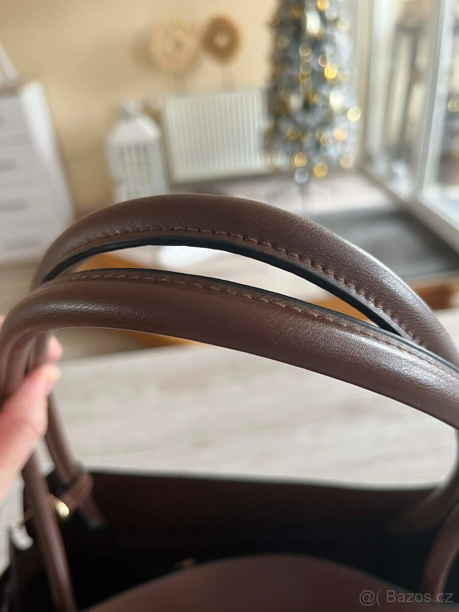 Hnědá kabelka - 7