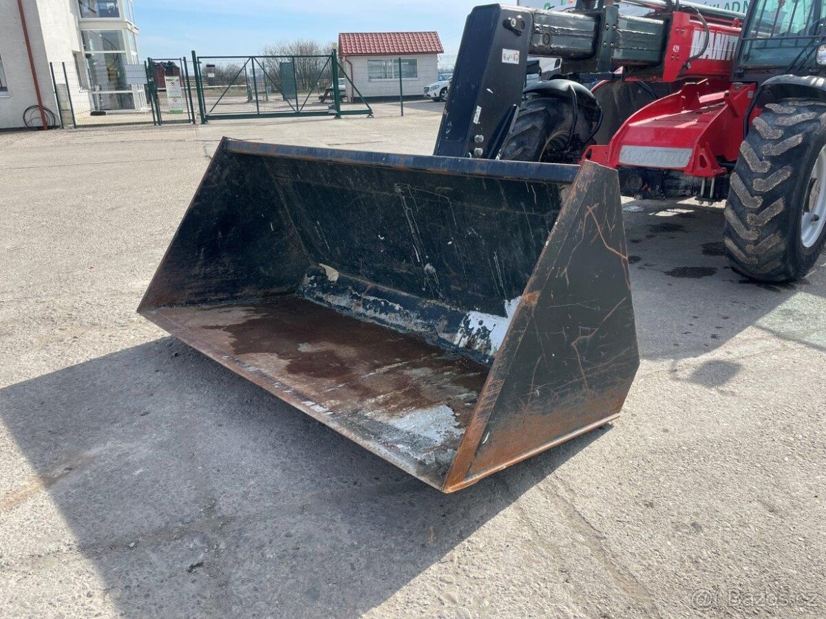 MANITOU MT932 75 čelný teleskopický nakladač 4x4 VIN 412 - 7