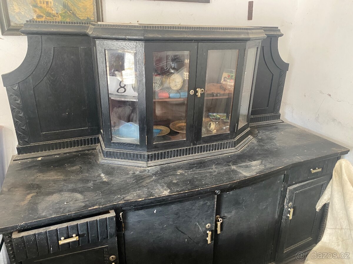 historické kredence - 7