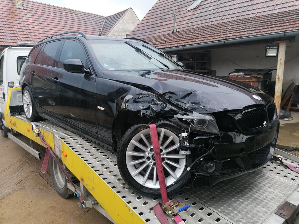 prodám díly na bmw e90 e91 - 7