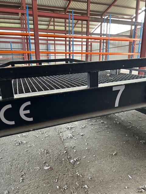 Mobilní nakládací rampa Wenron-ST7 - 7