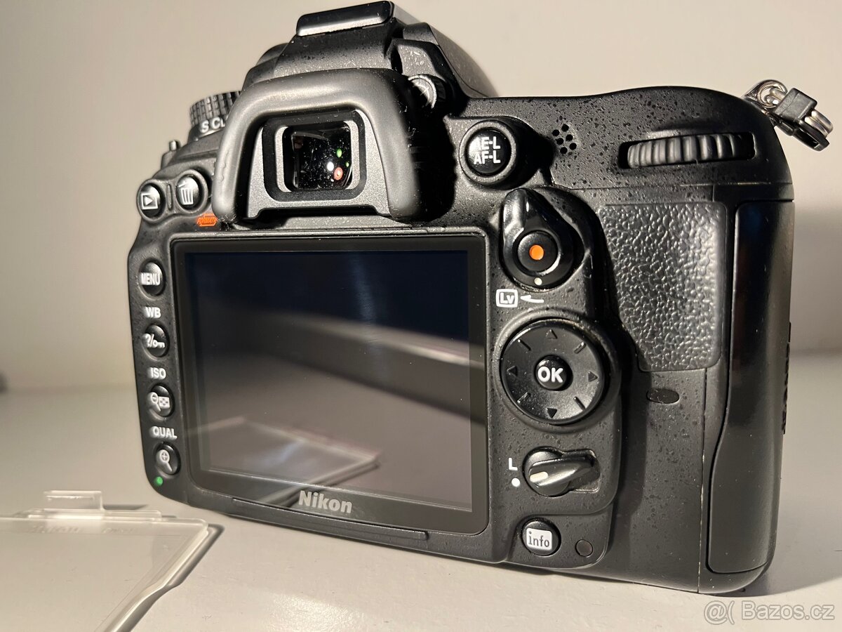 Nikon D7000 - 7