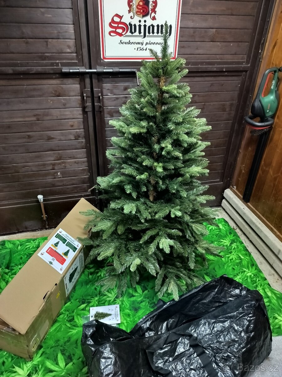 Nádherný vánoční strom 2,5D PURE LIVING, 180 cm - 7