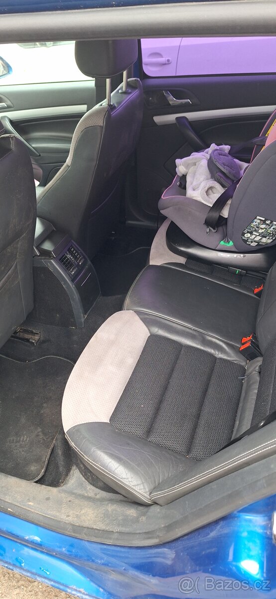 ŠKODA Octavia RS 2.0 TDI - 7