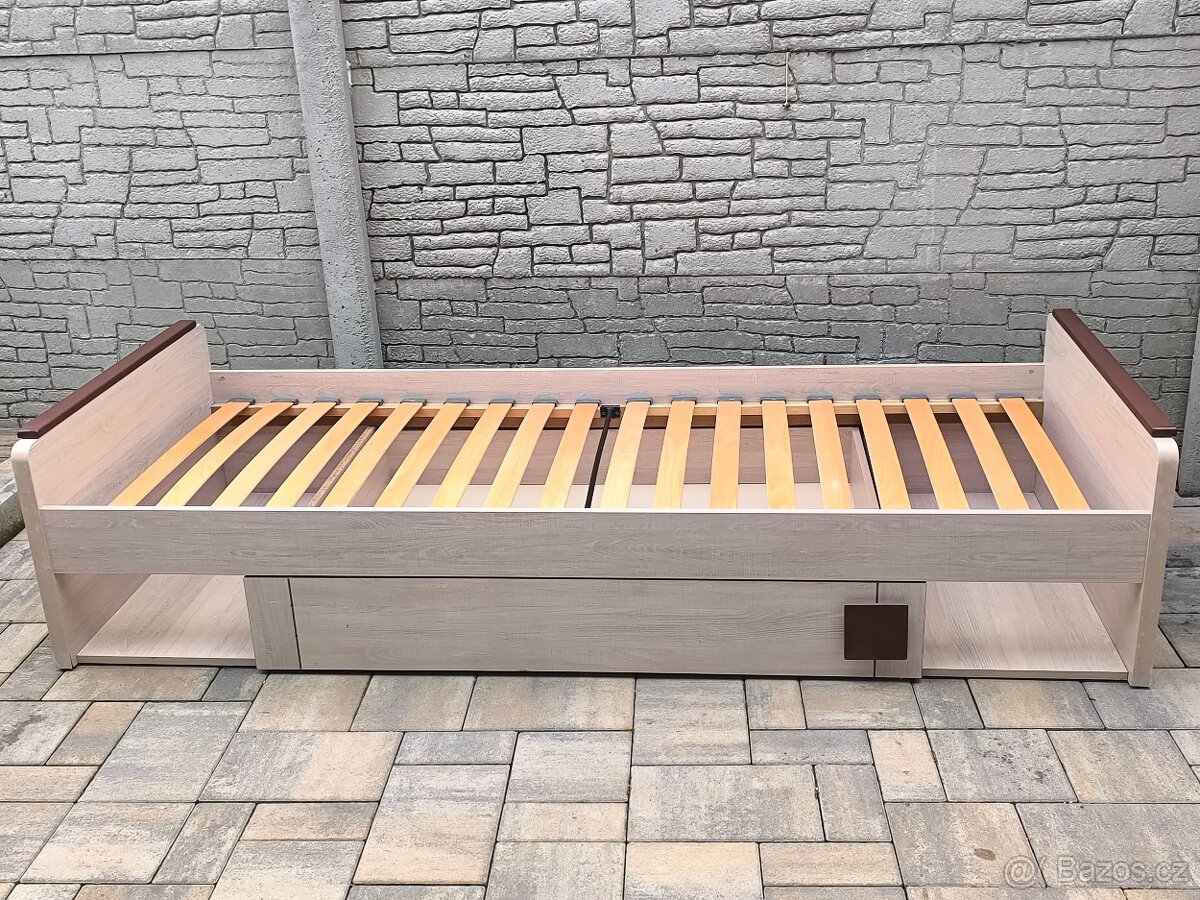 Prodám postel + Matrací ZDARMA - 7