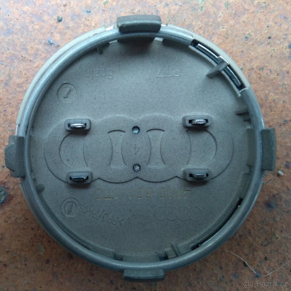 VÍČKA,POKLIČKY,KRYTKY ORIGINÁL AUDI NOVÝ MODEL - 7