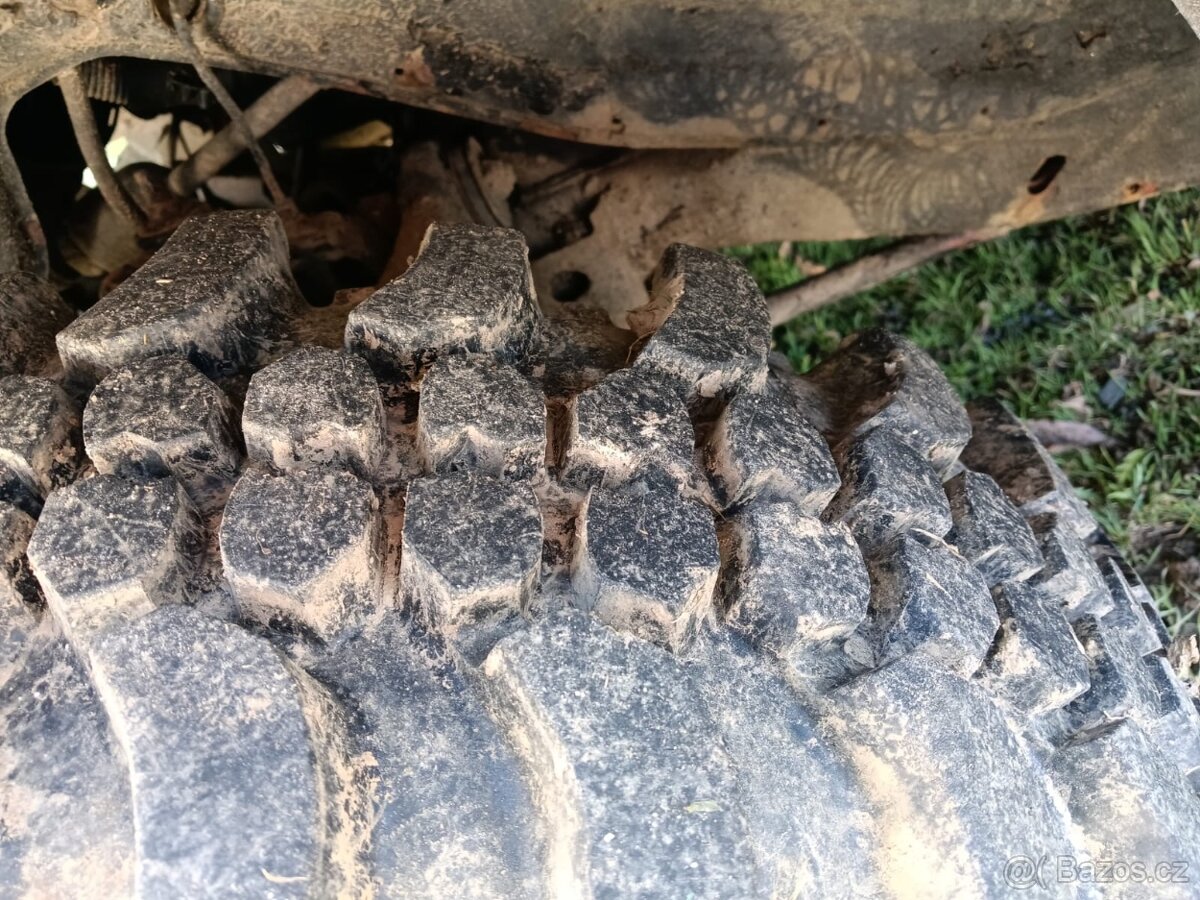 Mitsubishi v24 Pajero - 7