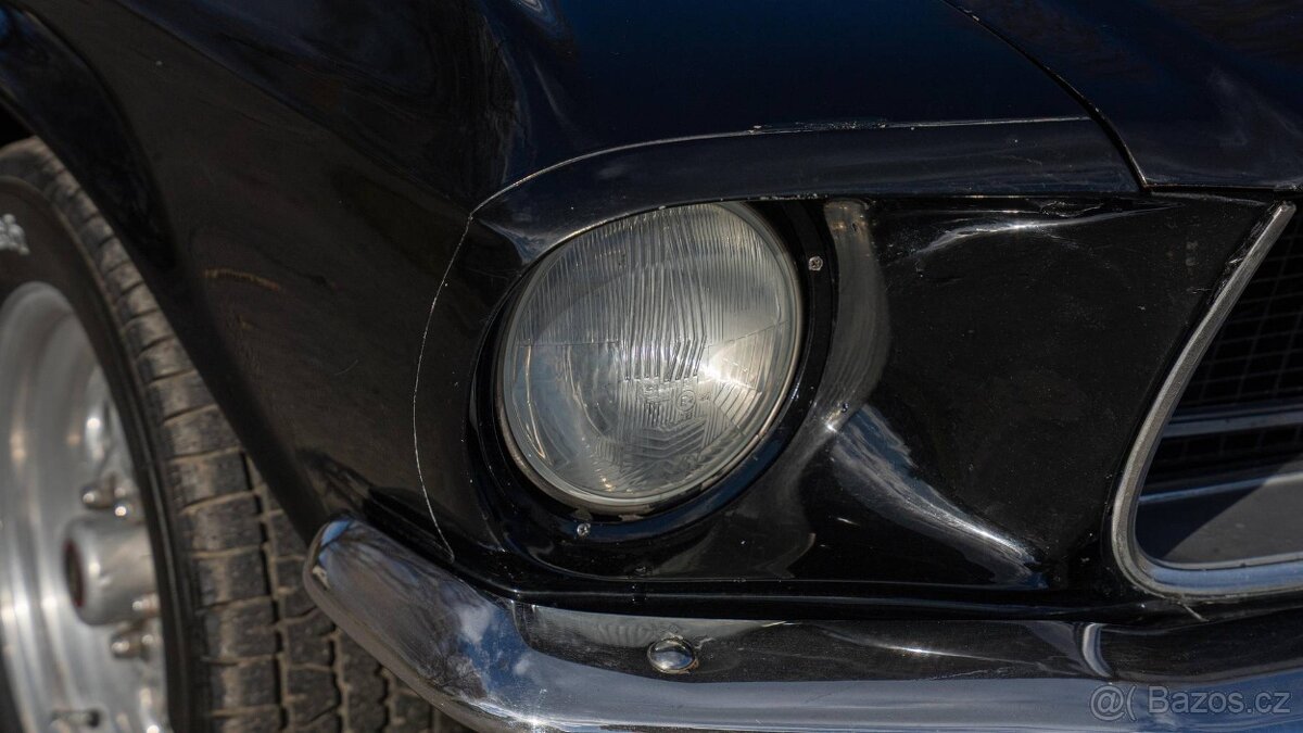 Ford Mustang Coupé z roku 1968 - 7