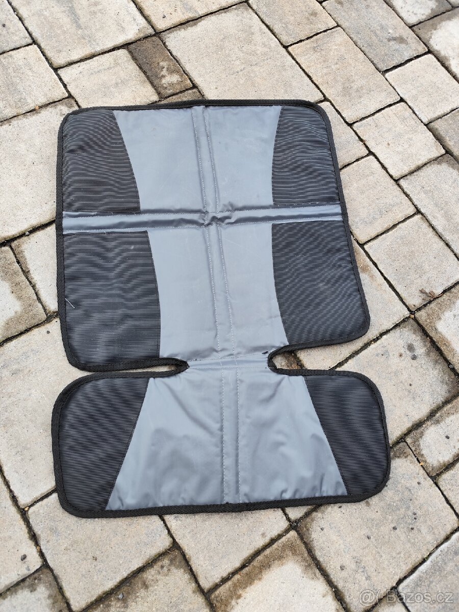 Autosedačka Cybex s chráničem sedadla ZDARMA - 7