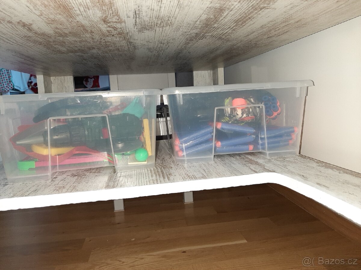 Dětský stolek ASKO + 2 židle Ikea - 7